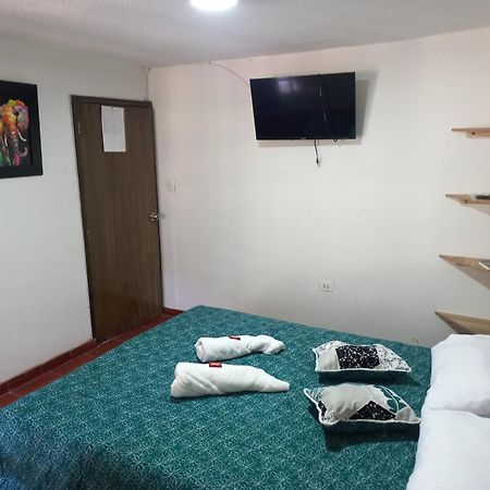 Hospedaje Y Camping Del Rio 몬구이 외부 사진