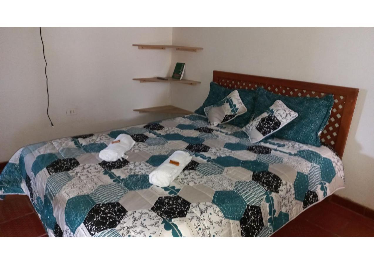Hospedaje Y Camping Del Rio 몬구이 외부 사진