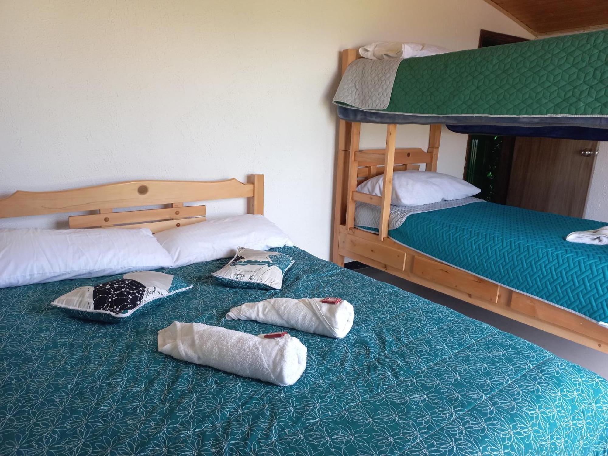 Hospedaje Y Camping Del Rio 몬구이 외부 사진
