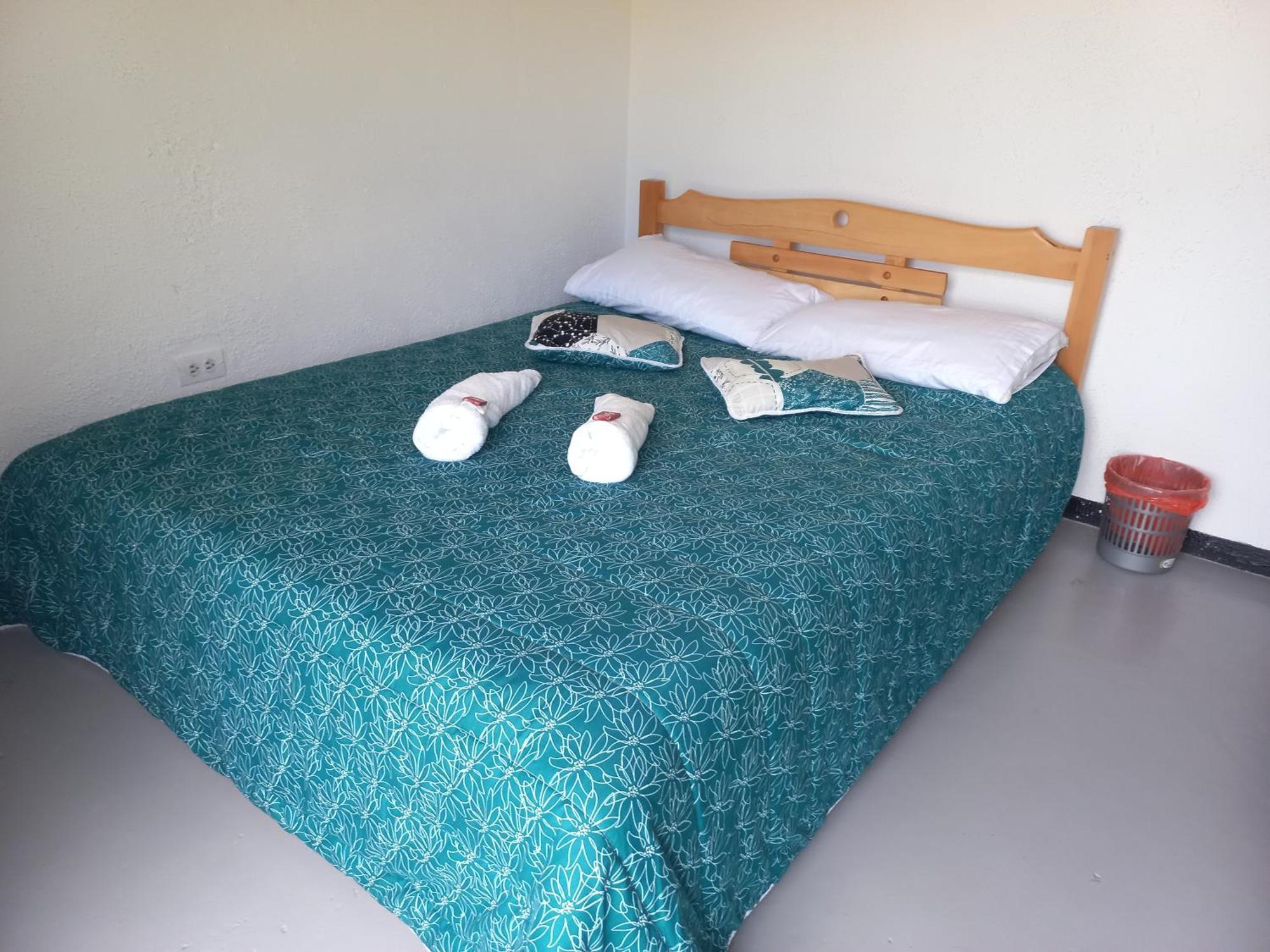 Hospedaje Y Camping Del Rio 몬구이 외부 사진