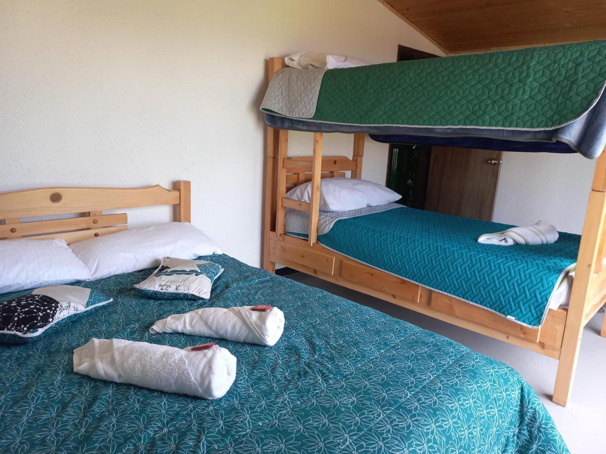 Hospedaje Y Camping Del Rio 몬구이 외부 사진