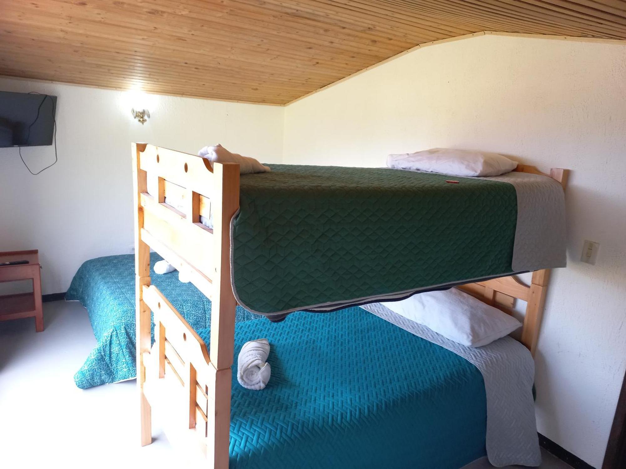 Hospedaje Y Camping Del Rio 몬구이 외부 사진