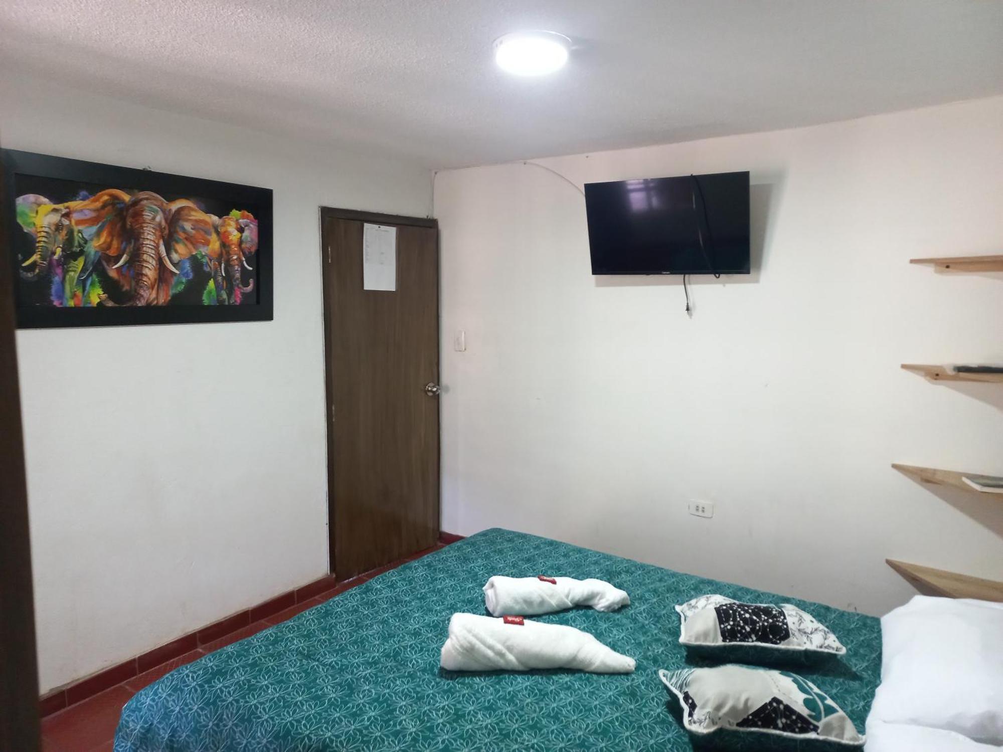Hospedaje Y Camping Del Rio 몬구이 외부 사진